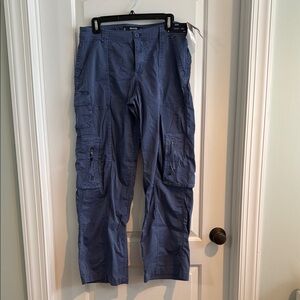Women’s Blue Cargo Pants 6R